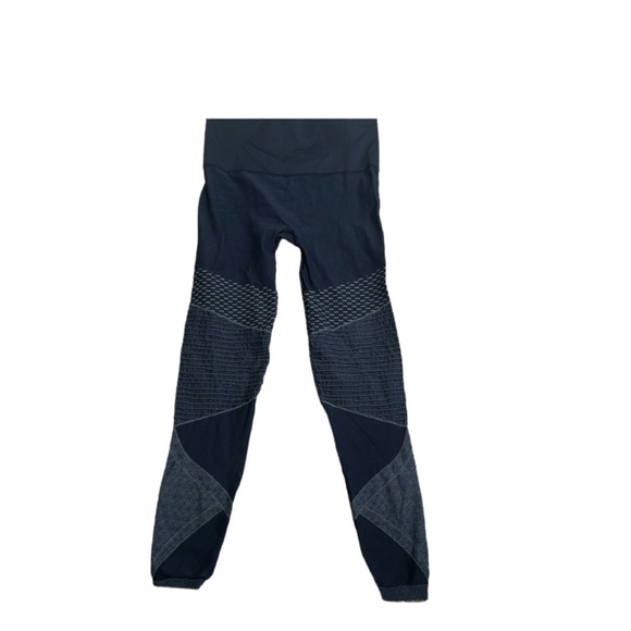 Spanx navy blue leggings size large - Picture 4 of 8